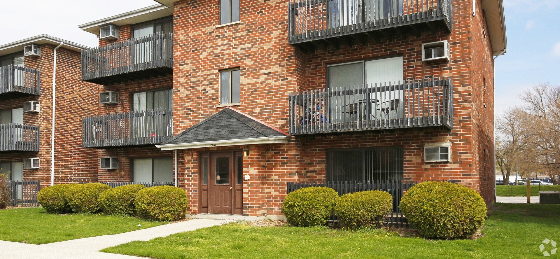 Dynasty Properties apartment community in Calumet City Illinois